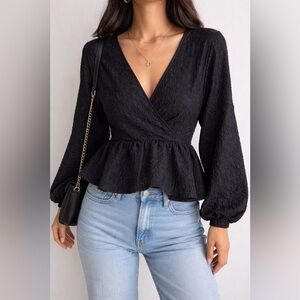 Wilfred Aritzia Jacquard Peplum Wrap Blouse Black Size Small V Neck Textured Top